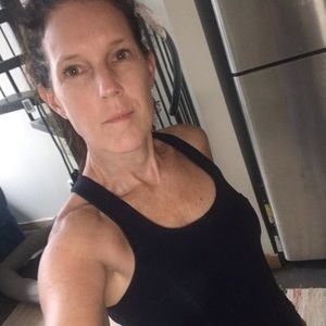 Meet your Posher, Alicia